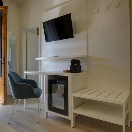 Dimora Aparthotel *
